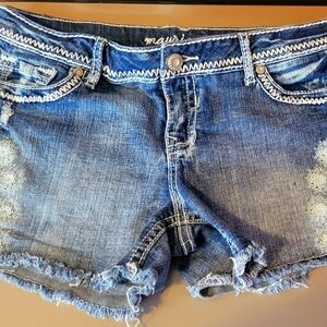 Maurice's Jean Shorts 9/10